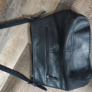Tiganello Black Leather Handbag
